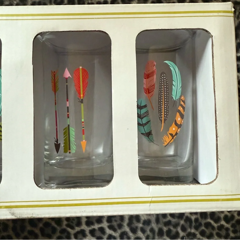 Paper Source Colorful Feather And Arrow 8 oz Glass Set NWT